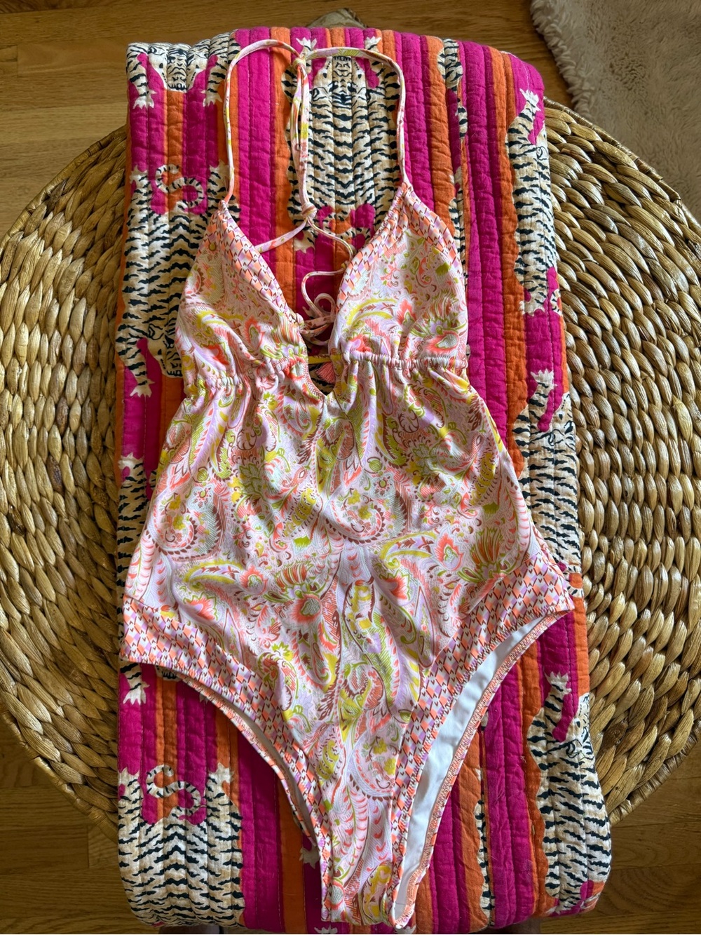 Victoria Secret Colorful Paisley One-Piece Swimsuit Size Medium